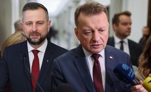 "Boi się własnego cienia". Jawnie szydził z szefa MON, poszło na żywo