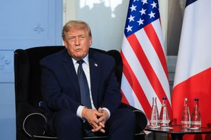 Trump grozi Francji 100-proc. cłami na wino. Stawia warunek