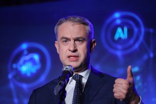 Gawkowski o PiS: "Nie chce, by ktoś ją wziął z prawej strony"