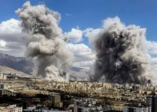 Dwie wojny Izraela. Chce rozprawić się z wrogami na swoich zasadach