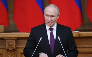 Putin wskazał go na mediatora. Niemcy odpowiadają ws. Schroedera