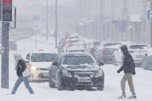 Potężna śnieżyca w Moskwie. Paraliż na lotniskach