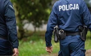 Mieli pilnować 51-latka. Dwóch policjantów z zarzutami