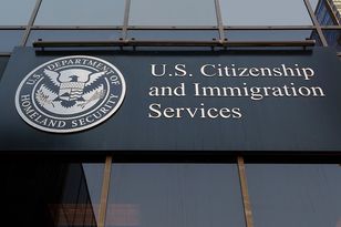 Nowe zasady w USA. Chcesz "zieloną kartę"? Wróć do domu i złóż wniosek