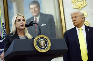 Media: dymisja na szczytach w USA już przesądzona