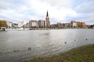 Elbląg ogłasza alarm przeciwpowodziowy. Trwa przygotowanie worków z piaskiem
