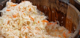 Robiła to każda gospodyni. Ostatni dzwonek na wydeptanie zapasów