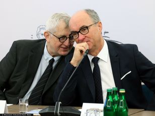 Nie wypełnił ankiety bezpieczeństwa. Siwiec składa wyjaśnienia