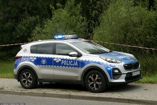 Autokar z 26 osobami przewrócił się pod Olsztynkiem