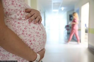 Położne czeka bezrobocie? Na jedną przypada 8 porodów rocznie