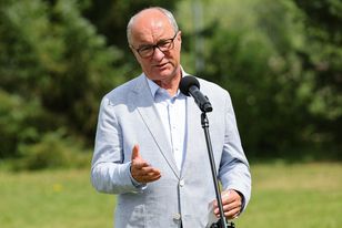 Czarzasty aż się zagotował. "Niech pan nie klęczy przed prezydentem"