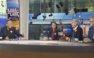 "Miód na moje serce". Biedroń o konflikcie w PiS