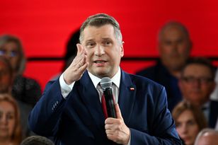 Słowa Czarnka wywołały burzę. Tak się tłumaczy