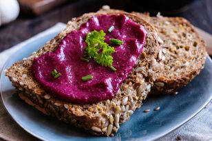 Z taniego i niedocenianego warzywa robię pastę do chleba. Wspiera trawienie i działa przeciwzapalnie