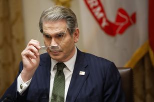 Sekretarz skarbu USA o negocjacjach handlowych z Chinami. Giełdy go nie obchodzą