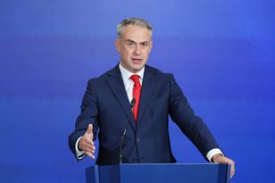 Gigantyczny wyciek danych. Gawkowski zwrócił się do Polaków