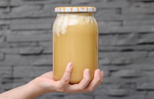 Tak należy przechowywać miód. Wiele osób wciąż popełnia błąd i się psuje