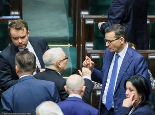 Morawiecki idzie na zwarcie z Kaczyńskim. Kulisy nocnego przesilenia w PiS
