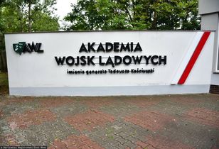 "Nie wytrzymała psychicznie". Kary cielesne w murach uczelni