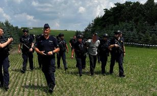 Koniec obławy na nożownika z Mierzawy. Policja zatrzymała 49-latka