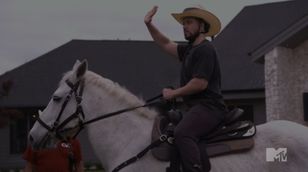 Przyszły właściciel TVN wierny Trumpowi? MTV w Europie z tęczą, w USA bez