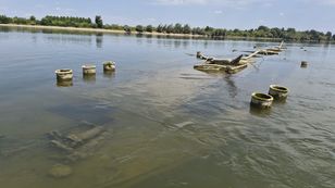 Low Danube Waters Reveal 90-Year-Old Shipwreck Near Opatovac, Croatia