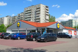 Kamera liczy minuty. Lidl komentuje nowy system parkingowy