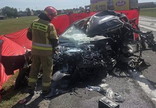 Head-on crash on national road 9 in Jasienica kills 43-year-old driver