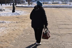 Za stara, by mieć dom. "Zatrzaskują mi drzwi przed nosem"