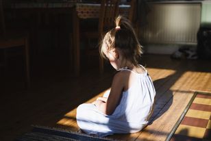 Ojciec pozwał pedagożkę za Niebieską Kartę — 10-letnia Zuzia przestała być pytana o przemoc