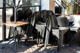 Upada sieć restauracji w USA. Zamknęli już 8 lokali. Co dalej?