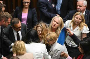 Dramatyczne sceny w Sejmie. Katarzyna Piekarska nagle zasłabła
