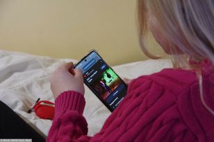 Płońsk: ojciec i syn wysyłali nieodpowiednie wiadomości 12-latce