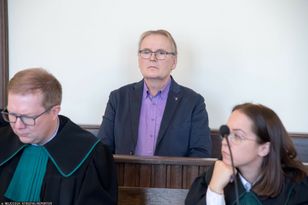 Wraca sprawa byłego senatora PiS. Był skazany za znęcanie się nad psem