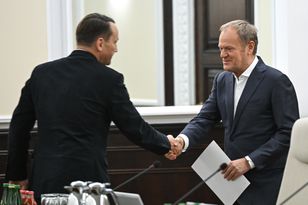 Sikorski lepszy od Tuska? Polacy wypowiedzieli się w sondażu