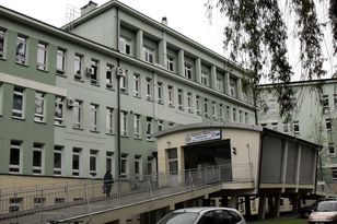 Tragedia w szpitalu w Jaśle. 70-latka zginęła po upadku z balkonu