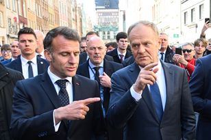"I'm in love". Tusk pokazał nocną wiadomość od Macrona