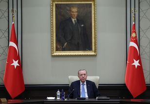 Erdogan apeluje do Trumpa ws. stabilności Wenezueli