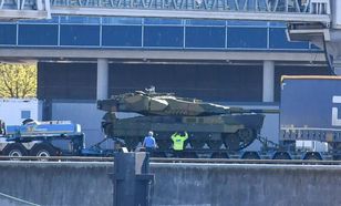 Zauważyli je w porcie. Uwagę zwraca kamuflaż