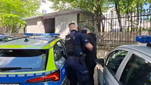 Kradli pieniądze z bankomatów. Zostali zatrzymani