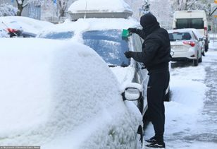 Spadł pierwszy śnieg. Wraz z nim mogą posypać się kary dla kierowców