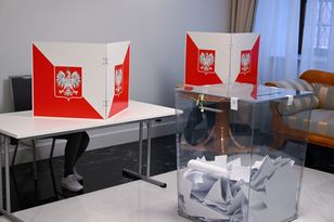 Wybory prezydenckie 2025 za granicą. Glosowanie korespondencyjne - zasady. Jak i do kiedy można zgłosić?