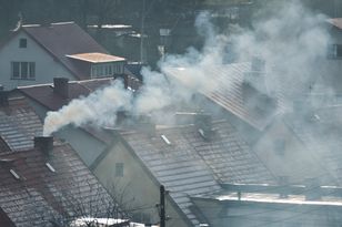 Ogrzewanie domu będzie tej zimy kosztować krocie. Oto najtańsza opcja