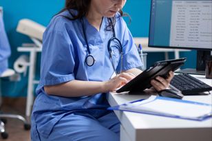 Tyle zarabiają pielęgniarki na Śląsku. Podali kwoty