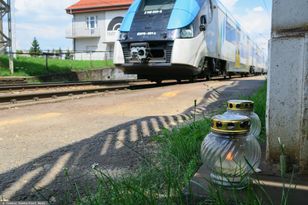 Tragedia na torach. Pociąg śmiertelnie potrącił dziewczynkę