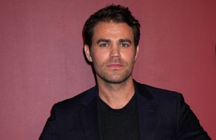 Paul Wesley po raz trzeci się ożenił — z o 20 lat młodszą Natalie Kuckenburg