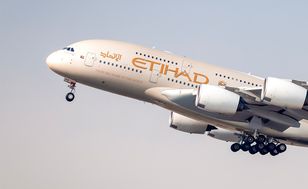 Paraliż na lotniskach w Zatoce Perskiej. Pierwsze linie wznawiają loty