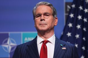 US prepares unprecedented economic isolation of Iran