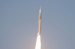 Tak wyglądał start rakiety. Ruszyła misja Artemis II na orbitę Księżyca