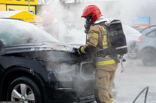 Samochody elektryczne płoną częściej? Sprawdź, jak jest naprawdę